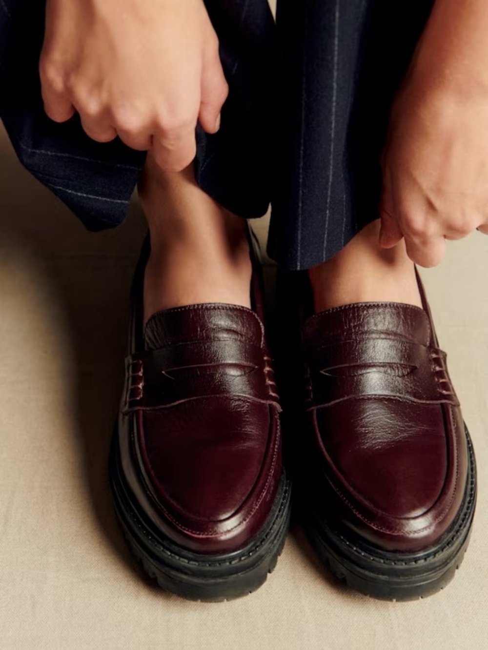 EUC Sézane Albane Loafers in Glossy Burgundy Size 9